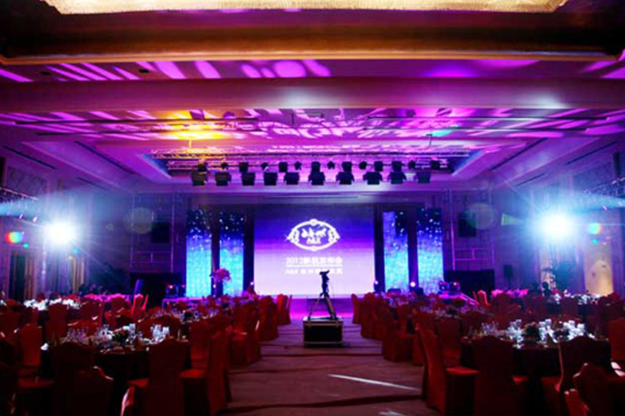 阿玛尼家具新品发布会